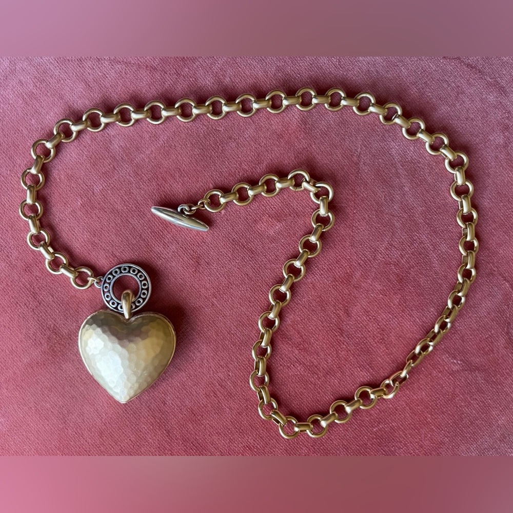Gold heart necklace